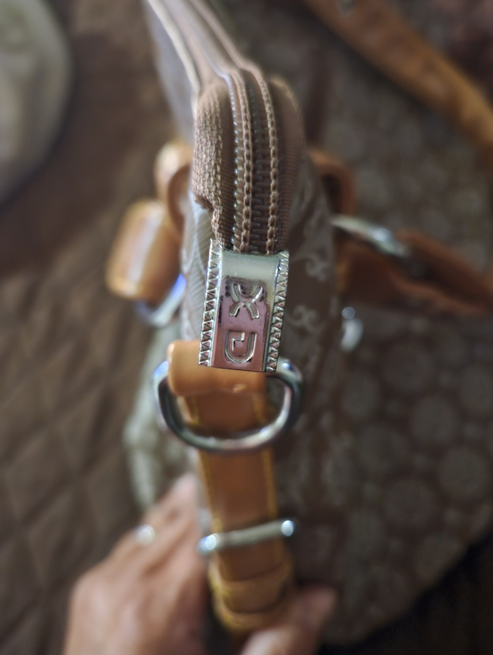 💥Sale💥Neutral Tan Patterned XD Shoulder Bag with Leather Trim - Picture 12 of 13